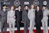 「BTS、パリ公演からW杯ハーフタイムショーまでの24時間 密着Vlogに反響「分刻みスケジュール」「どの瞬間もかっこいい」」の画像1