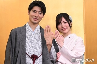 新婚の松井珠理奈、夫・ボイメン辻本達規とのお出かけショット公開「幸せオーラが隠しきれない」「わんちゃんもカメラ目線」と反響