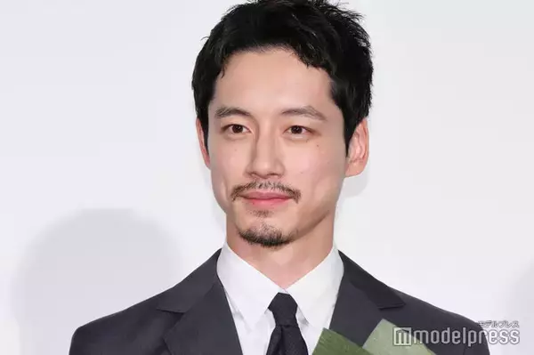 坂口健太郎、短髪＆ひげ姿で雰囲気ガラリ イメチェン理由明かす【盤上の向日葵】