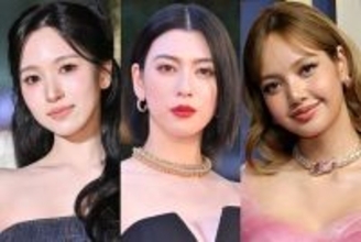 BLACKPINKリサ・TWICEミナ・三吉彩花、密着顔寄せ3ショット「豪華すぎる」「目の保養」