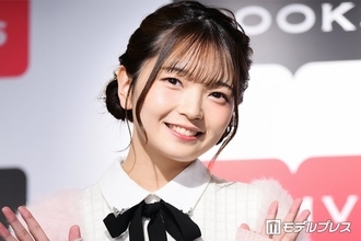 元AKB48福留光帆、美脚映えるミニスカコーデ多数公開「バランスが完璧」「ラインが綺麗すぎる」と絶賛の声