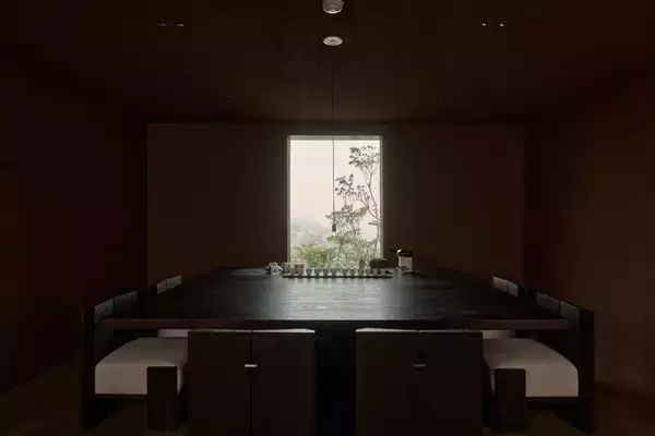 箱根に全室温泉付ホテル「クオン 箱根強羅」和菓子と茶の贅沢オールインクルーシブ滞在を提供