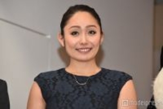 安藤美姫、胸元開放ドレスで大人の色気放つ「目を奪われた」「攻めてる」と熱視線