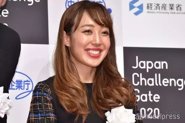 川崎希、生後6ヶ月次女の着ぐるみ姿公開「ほっぺがぷにぷに」「サイズ感尊い」と反響