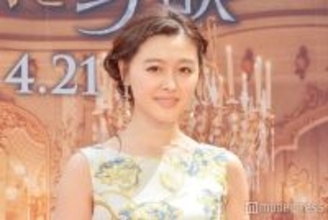元モー娘。久住小春「もっとハイトーンにしてみた」イメチェン姿公開「誰かと思った」「透明感すごい」と反響