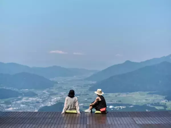 福井・勝山の絶景スポット「JAMテラス」が連日盛況 空中散歩＆景色と楽しむグルメも好評