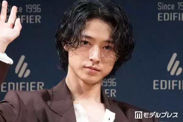 山崎賢人、生活に欠かせないものとは「家にいる時はいつでも」