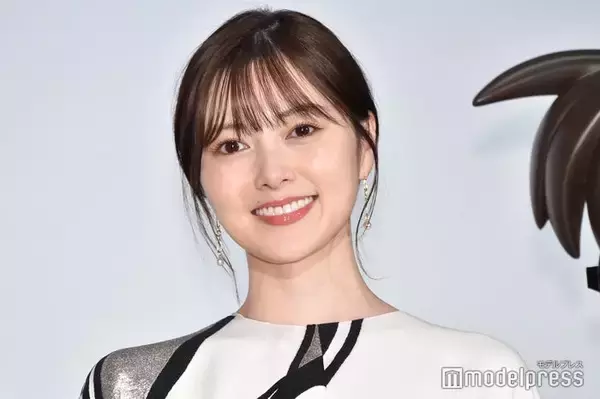 白石麻衣、同い年の人気芸人の自宅でゲーム満喫「マネ同士も仲良しで素敵」「ほんわかした雰囲気が似てる」の声