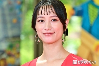 高橋ユウ、美ボディ際立つビキニショットに反響「絵になる」「スタイル抜群」