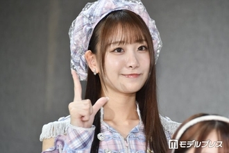 ＝LOVEメンバー、9周年コンサートでの美脚際立つ新衣装ショット披露「キラキラアイドルオーラがすごい」「キューアグ起こしちゃう」と反響