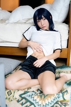 加護亜依「ヤンマガ」で青髪＆ウエストチラ見せSEXYコスプレ姿披露