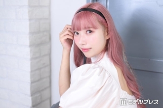 歌舞伎町キャバクラ美人プロデューサー、ピンク髪ツインテールでTikTok登場「可愛すぎる」「セーラームーンみたい」と注目集まる