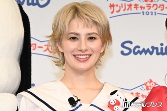 ホラン千秋、冷凍うどんアレンジ公開「ボリューミーですね」「お刺身入れるの斬新」と反響
