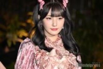 美人YouTuber、ミニスカ制服姿にファン悶絶「ツインテールも可愛すぎ」「現役いける」