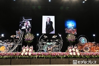 LUNA SEAドラマー真矢さん「お別れの会」に約1000人参列 祭壇には3つのドラム並ぶ