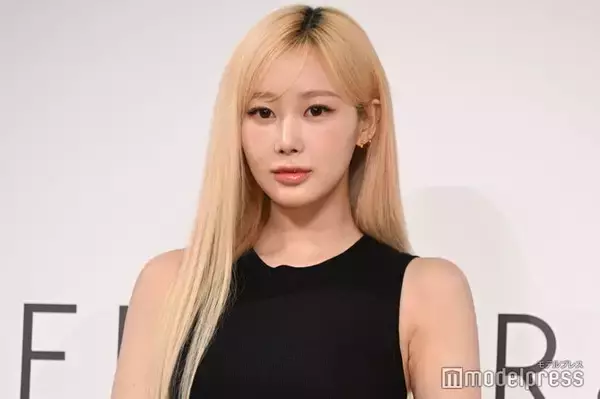 aespaジゼル「jimoto」日本満喫ショット公開 黒スキニー姿に「隠せないオーラ」「遭遇したい」と反響