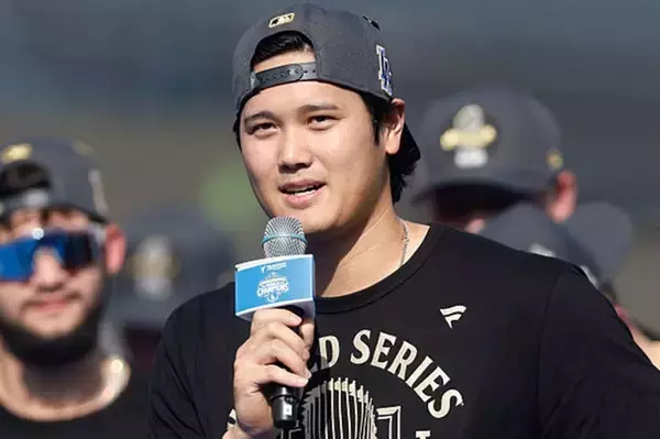 大谷翔平選手＆真美子夫人、ドレスアップ2ショットが話題 笑顔で寄り添う姿に「ムービースターみたい」「そろってスタイル抜群」の声