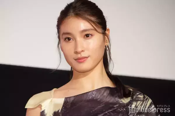 土屋太鳳「小さな家族と一緒に作った」ひな祭りに作った押し寿司披露「希ちゃんのケーキ懐かしい」「ハート形上手すぎる」の声