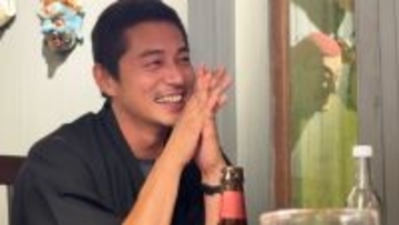 “激変ビジュで登場”東出昌大、異国の路上でモテ男ぶり発揮 ひろゆき「これがイケメンと庶民の差」