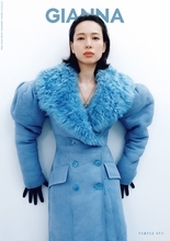 戸田恵梨香｢GIANNA」表紙登場 春の訪れ体現