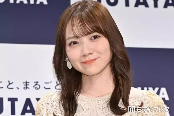乃木坂46田村真佑、美太もものぞくミニ丈ワンピ姿披露「脚が綺麗すぎてびっくり」「スタイル抜群」と反響