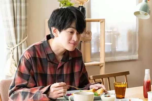 【元科捜研の主婦 第1話】新米刑事・道彦（横山裕）、元科捜研エースの妻・詩織（松本まりか）と難事件に挑む