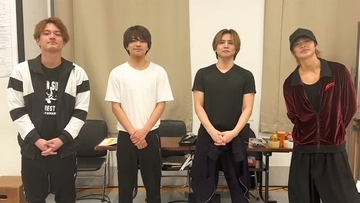 堂本光一・佐藤勝利・中山優馬・上田竜也の舞台裏に密着「Endless SHOCK」貴重＆迫力満点カット解禁