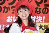 「平愛梨「4男児の再会」母に預けていた長男＆次男帰宅時のハグショット公開「4兄弟仲良しすぎて尊い」「お兄ちゃん大好きな弟組愛おしい」の声」の画像1