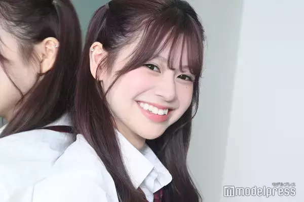 「今日好き」参加した“日本一かわいい高校生”、美脚スラリ全身ショットが話題「小顔すぎる」「センス抜群」