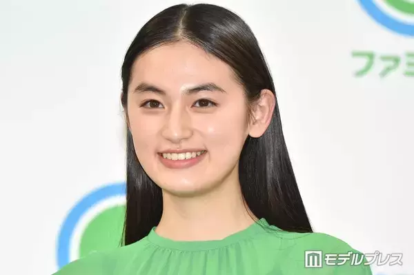 八木莉可子、大胆背中開き衣装で美スタイル輝く「息を飲むような美しさ」「上品」と反響