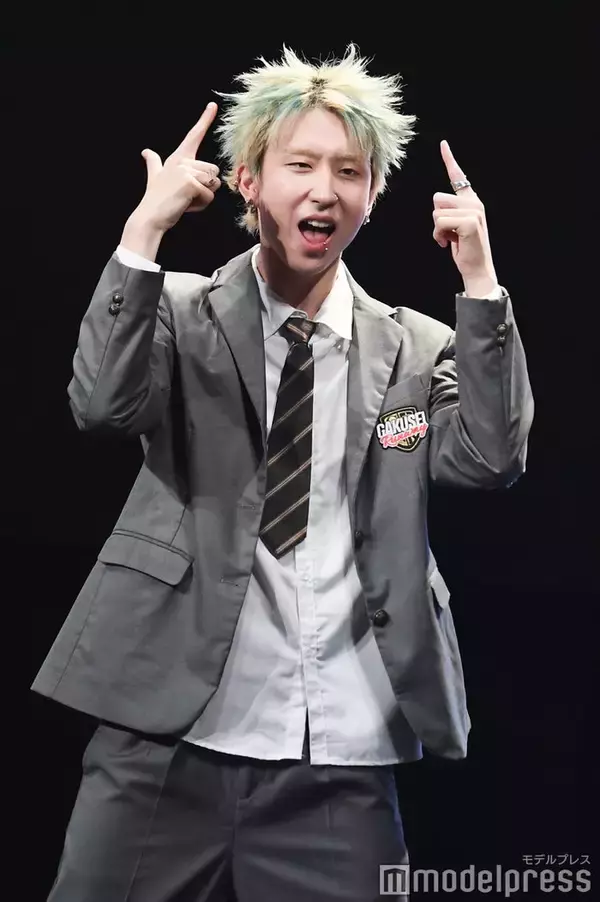 「今日好き」MON7A（もんた）、トップバッターで登場「学生ランウェイ」開幕