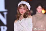 「AKB48千葉恵里、華奢な美肩チラ見せ “あざと可愛い”仕草に視線集中【関コレ2026A/W】」の画像1