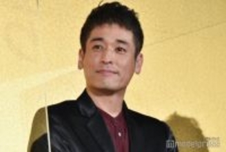 佐藤隆太、印象ガラリのイメチェン姿に反響続々「明るめカラーも似合う」「かっこよすぎ」