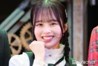 乃木坂46佐藤璃果、肩出しニット着た“卒業祝い”ショット公開「お姉さん感溢れてる」「レベチで可愛い」の声