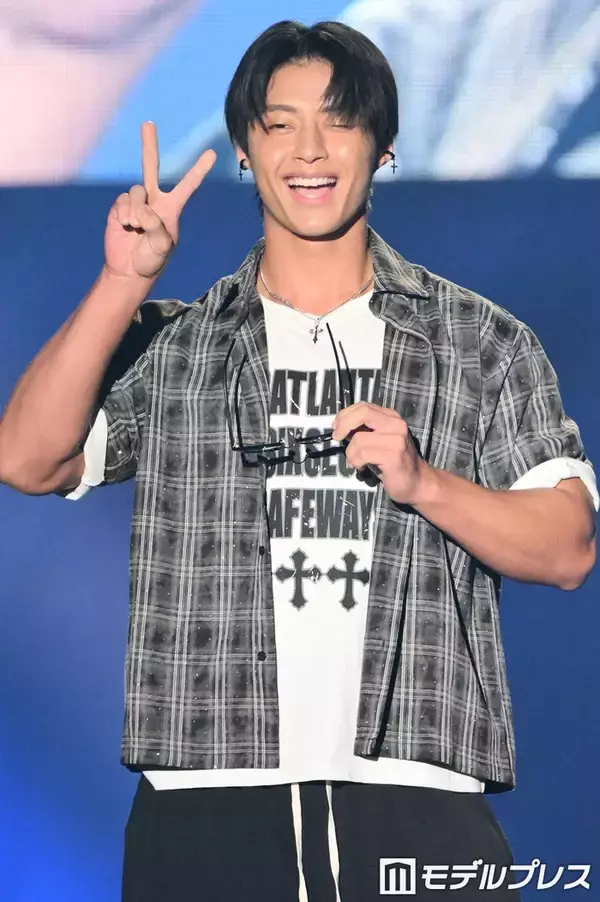 「今日好き」榎田一王（いおう）、サングラス→弾ける笑顔のギャップで魅了「かっこよすぎる」「眼福」の声【TGC松山2026】