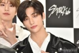 Stray Kidsヒョンジン、休暇で訪れたアイスランドで美背中披露「絵になる」「写真集レベル」とファン歓喜