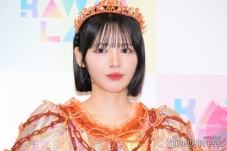 FRUITS ZIPPER鎮西寿々歌、上海満喫ショットに注目集まる「衣装姿とのギャップに悶絶」「私服おしゃれ」