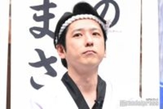 二宮和也、“酒場の大将”姿で会見登場 表情で役作り「フェイスがベビーなもので…」