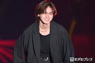 「今日好き」内田金吾（きんご）クールな表情→はじける笑顔にドキッ 大人っぽブラックコーデに会場沸く【超十代2026】