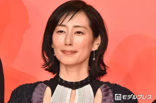 木村多江、母親との幼少期ショット公開「綺麗で素敵なお母さん」「ほっぺがぷくぷくで可愛らしい」と反響【母の日】