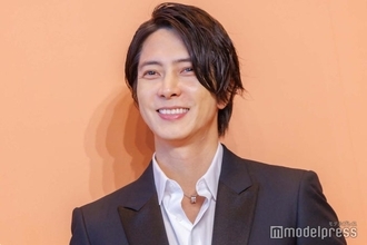 山下智久「親戚みたいな関係」人気俳優とのプライベート2ショットに反響「オンモードとのギャップがすごい」「大好きな2人」