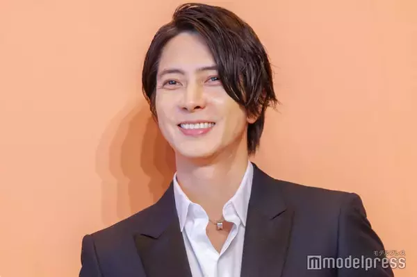 山下智久「親戚みたいな関係」人気俳優とのプライベート2ショットに反響「オンモードとのギャップがすごい」「大好きな2人」