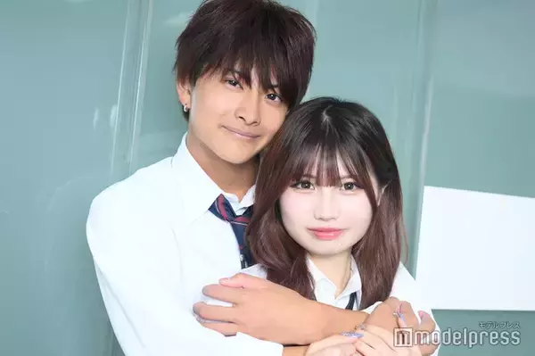 「今日好き」“けんみあカップル”藤田みあ＆中村健太朗、密着“クリパ”ショット公開「サンタコス可愛すぎ」「ラブラブオーラ全開」と反響