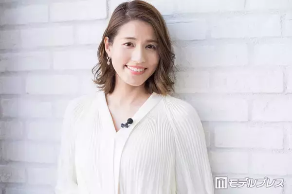 永島優美アナ、2歳娘とお揃いコーデでディズニー満喫「大きくなりましたね」「親子で脚が長い」の声