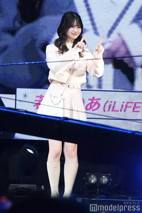 「今日好き」藤田みあ、美脚輝くミニスカセットアップ姿に熱視線「あざと可愛くて最強」「理想のスタイル」【学生ランウェイ】