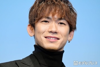 EXILE NAOTO「スマホ無くしてもいい思い出」肉体美輝く水着ショット公開「腹筋バキバキ」「仕上がってる」の声