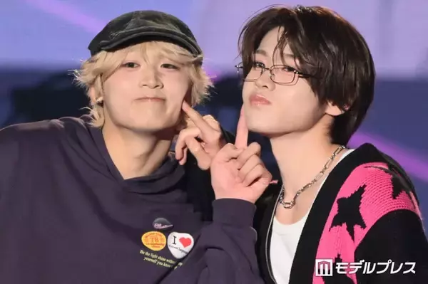 DXTEEN大久保波留＆田中笑太郎、あざとい“ほっぺツン”で沸かす トレンド感溢れるY2Kコーデ【TGC松山2026】