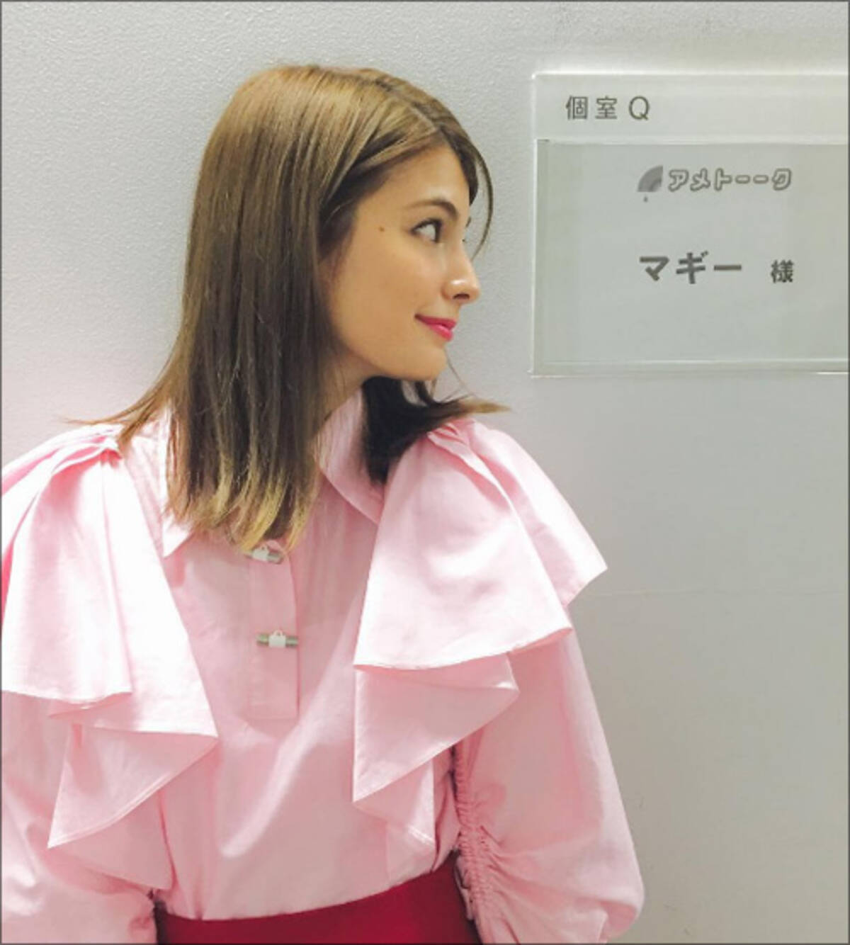 マギー セクシーすぎてヤバいミニスカ姿 パンチラすれすれに視聴者興奮 16年12月2日 エキサイトニュース