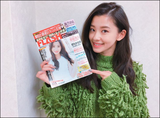 9頭身モデル 朝比奈彩 女子高生時代の カラダのラインが浮かび上がった サンタコスがセクシーだと話題に 15年10月16日 エキサイトニュース