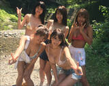 「「おっぱい祭りだ！」森咲智美・☆HOSHINOらリップガールズが水着＆BBQの夏ショット！」の画像1